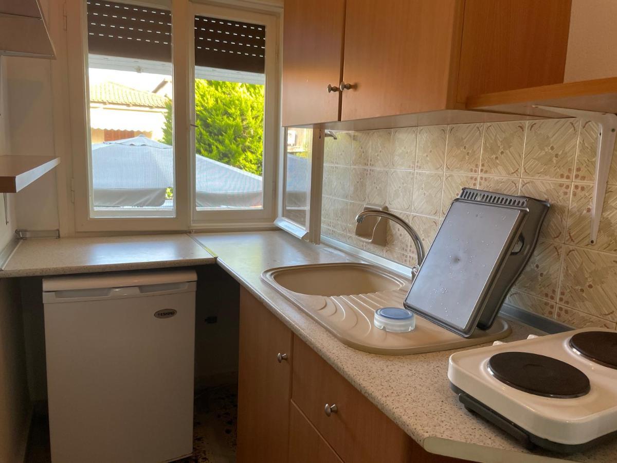 לריסוס Villa Maria Petru מראה חיצוני תמונה