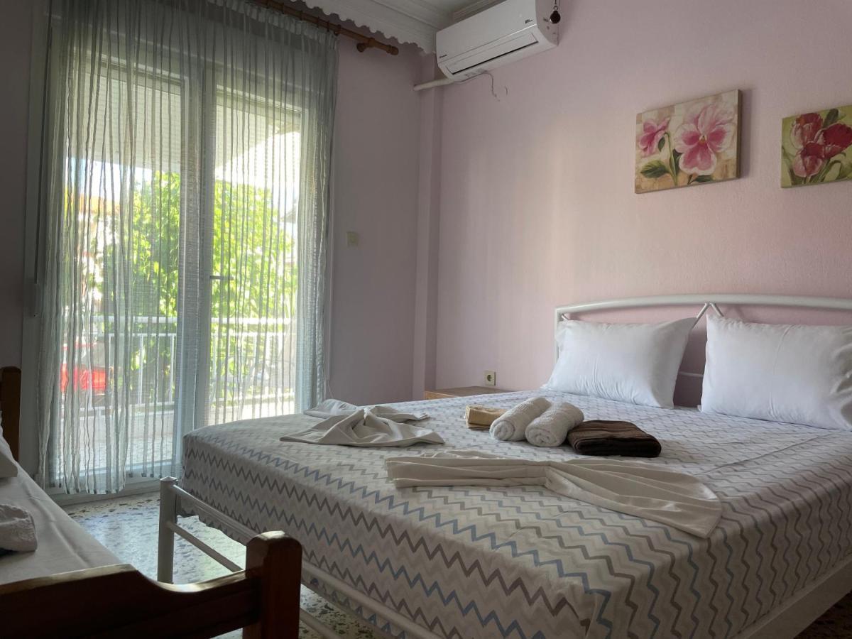 לריסוס Villa Maria Petru מראה חיצוני תמונה