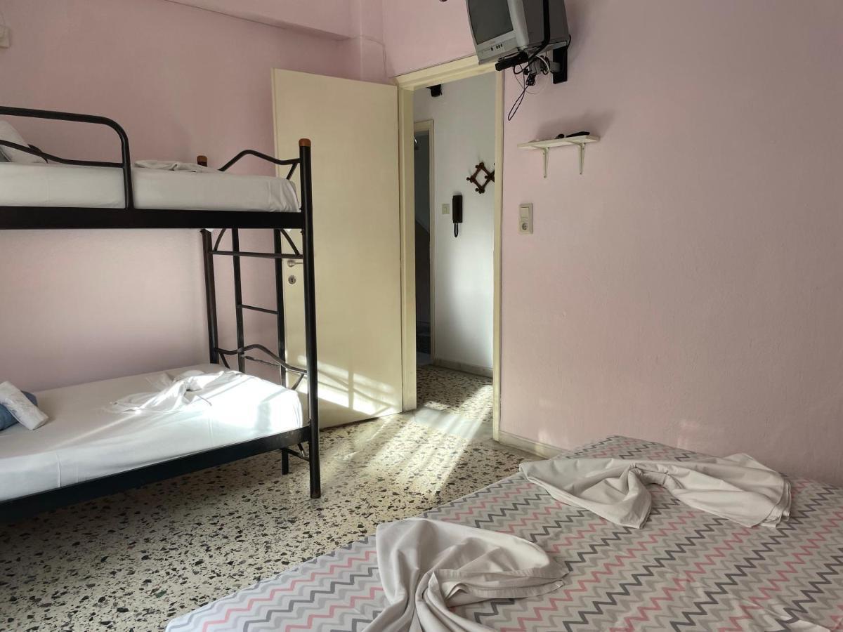 לריסוס Villa Maria Petru מראה חיצוני תמונה