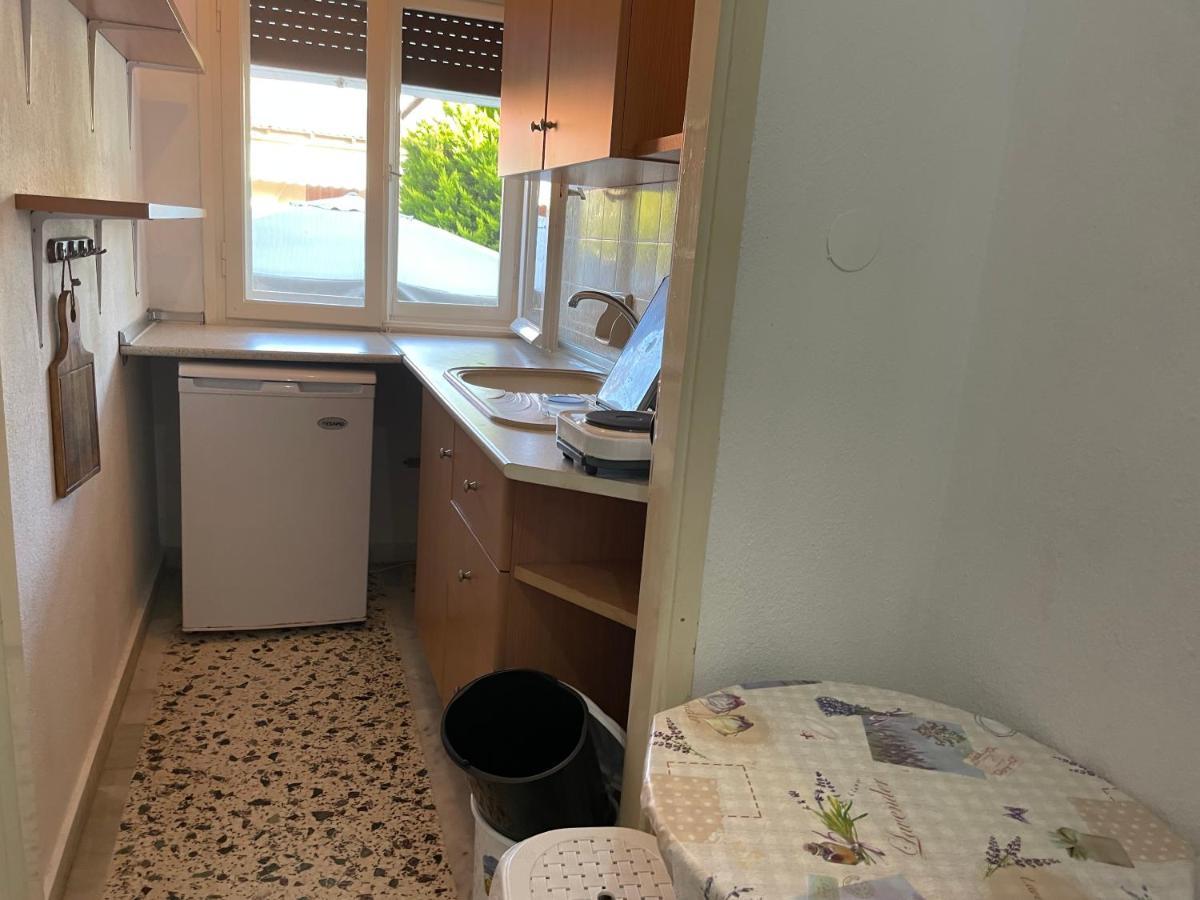 לריסוס Villa Maria Petru מראה חיצוני תמונה
